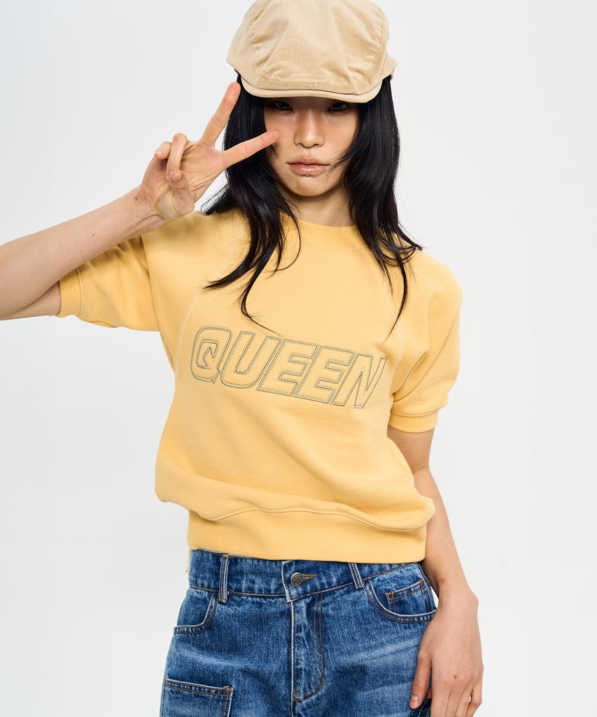 Woldeudillema Queen Embroidery Crop Half Sweatshirt (Yellow)