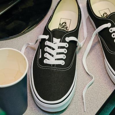 Autêntico Preto Vn000ee3blk1