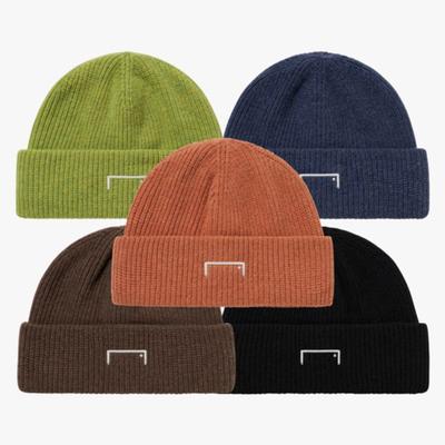 GOALSTUDIO ESSENTIËLE MUTS (4 kleuren)