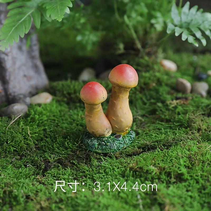 Nordic Style Resin Mini Figurines Set - Gnome Mushroom Frog Terrarium Decor Desktop Garden Ornament