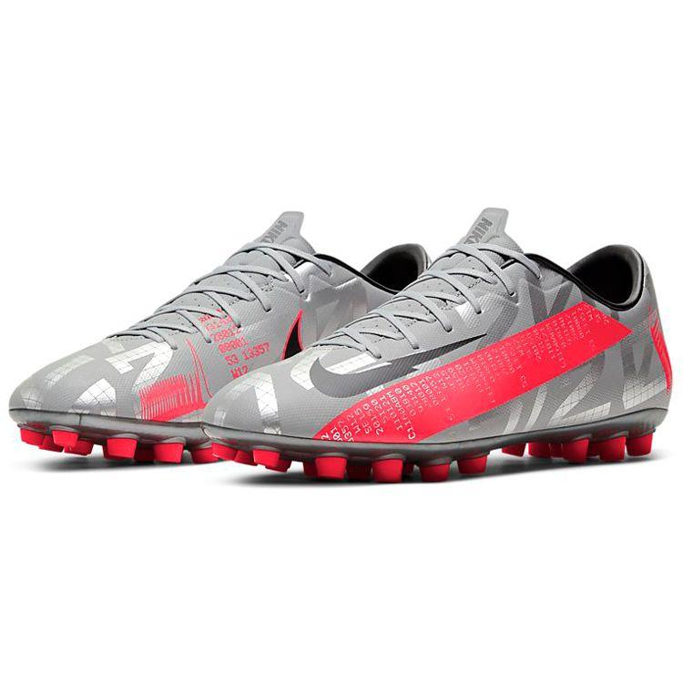 Nike Scarpe da Calcio Mercurial Vapor 13 AG Calzature Unisex Grigio Rosso BQ5518-906