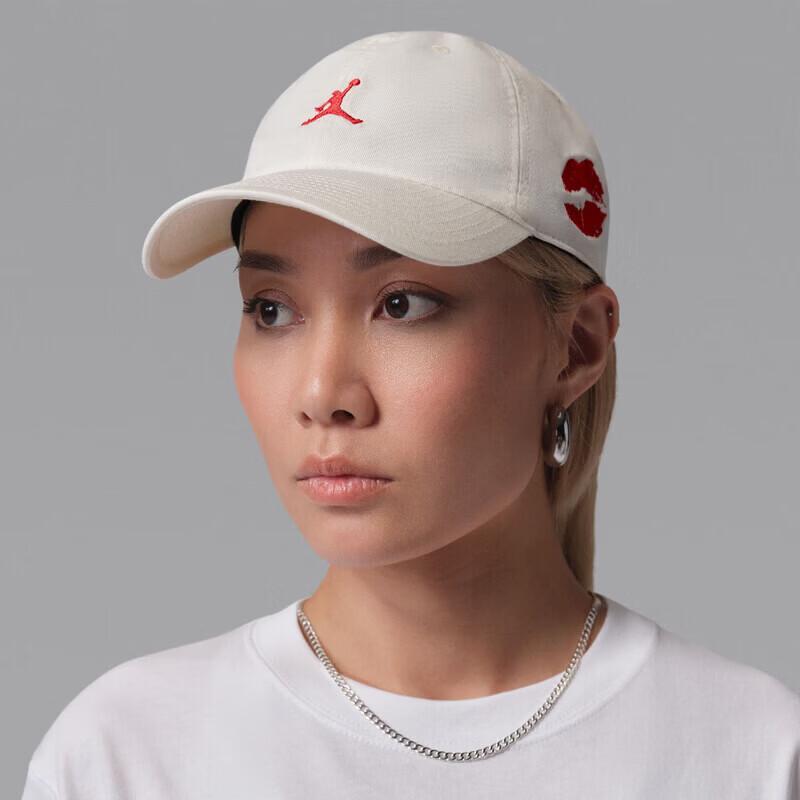 

Jordan Men s Lip Print Embroidered Baseball Cap S/M