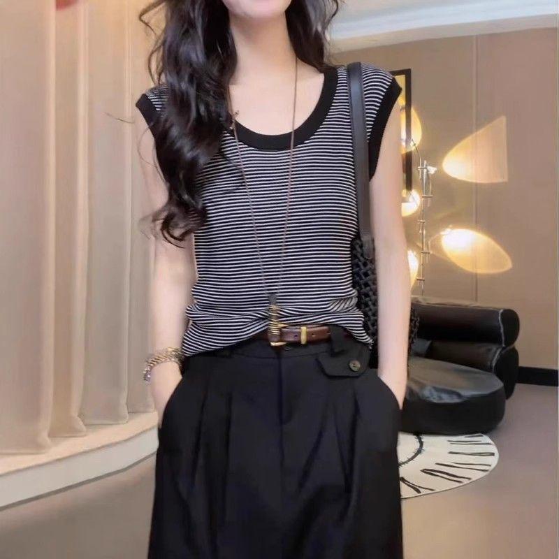 

Women s Plus Size Black Striped Sleeveless Knit Top - 2026 New Summer Vest M (90-100 jin)