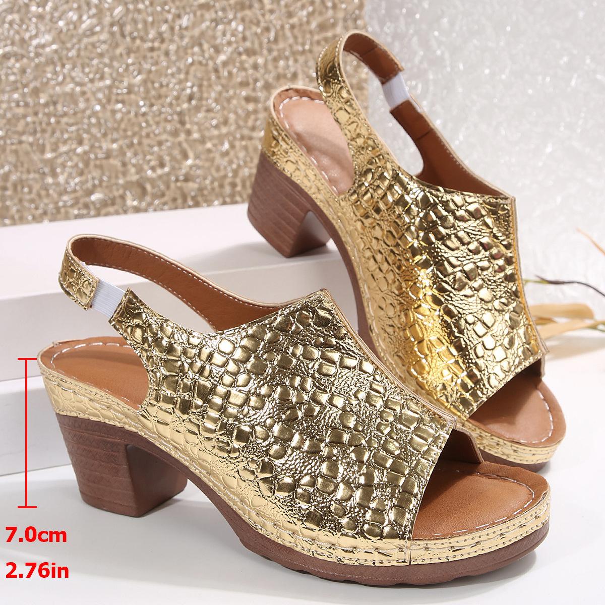 

Wedge heel sandals women s foreign trade large size new thick-soled thick heel light outer wear sandals texture thick-soled women s sandals 38 золотий