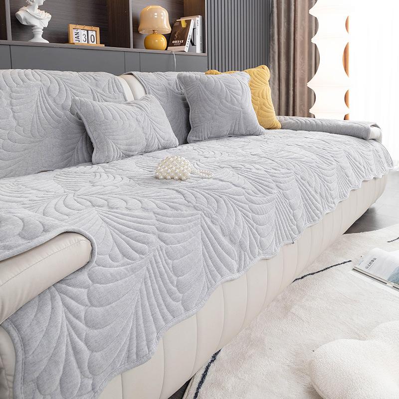 Nordic Style Thick Sofa Cushion Quilted Sofa Towel Anti Slip Dirt Resistant Cat Scratch Resistant Couch Mat Banana Leaf Pattern Slipcover 1PCS