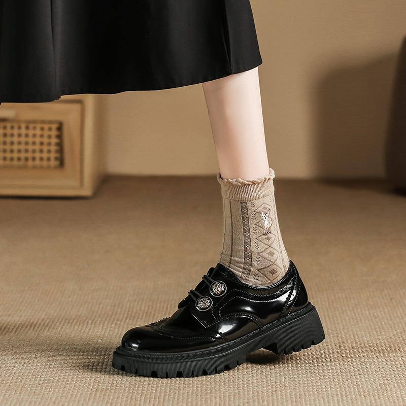 

Мокасины женские кожаные туфли из мягкой кожи с круглым носком британская золотая пряжка женские туфли на блочном каблуке туфли-бустеры 40