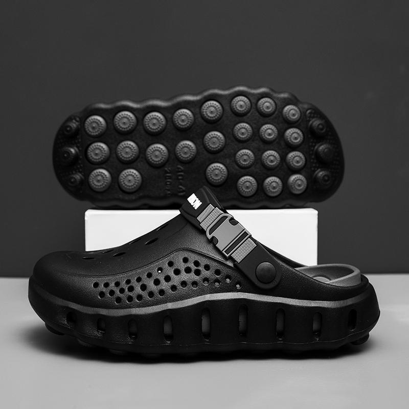 New Men Sandals Outdoor Soft Thick Sole Slides Breathable Sandals Non-Slip Garden Clogs Lightweight Summer Beach Slippers