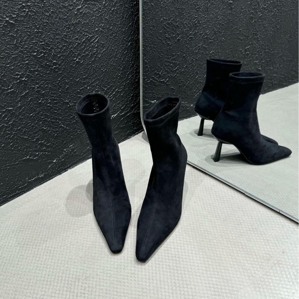 2025 Winter New Pointed Suede Stiletto Sexy Elastic Thin Boots Versatile Knight Martin Short Boots Women