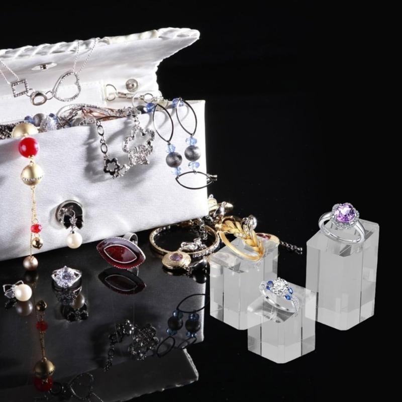 3Pcs Acrylic Ring Presentation Stands Sleek Jewelry Organizers Ideal for Jewelry Stores and Personal Collections