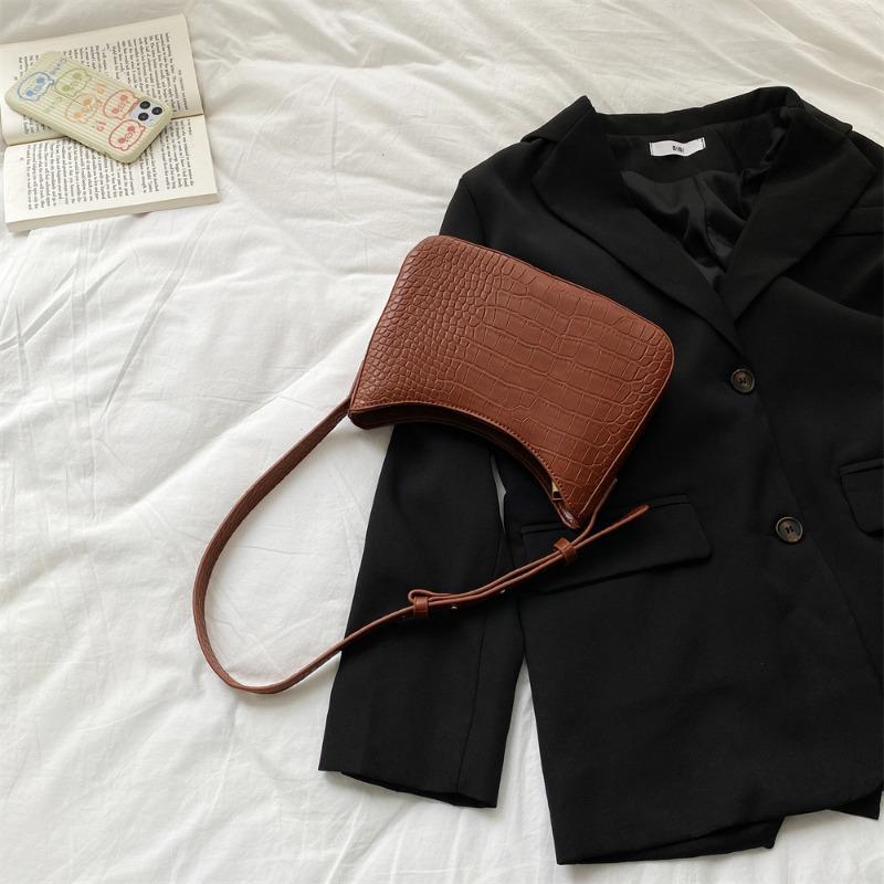 Autumn Underarm Bag Feeling Fashionable Retro Small Square Bag Simple Versatile Leather Portable Shoulder Bag Women