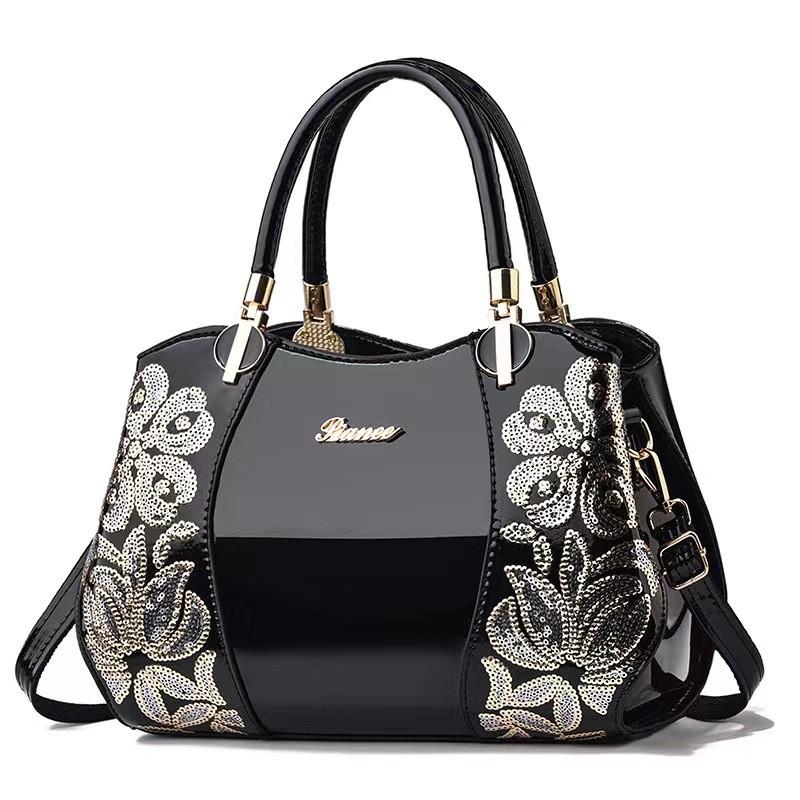 Chic Versatile Pu Leather Tote Bag For Moms Comfortable Crossbody Handbag Style