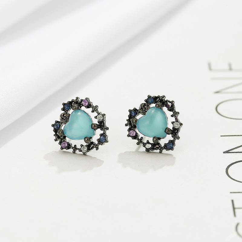 

Серьги-клипсы из серебра 925 пробы с черным сердцем и кристаллами цвета дымчато-голубой дымки, корейский стиль