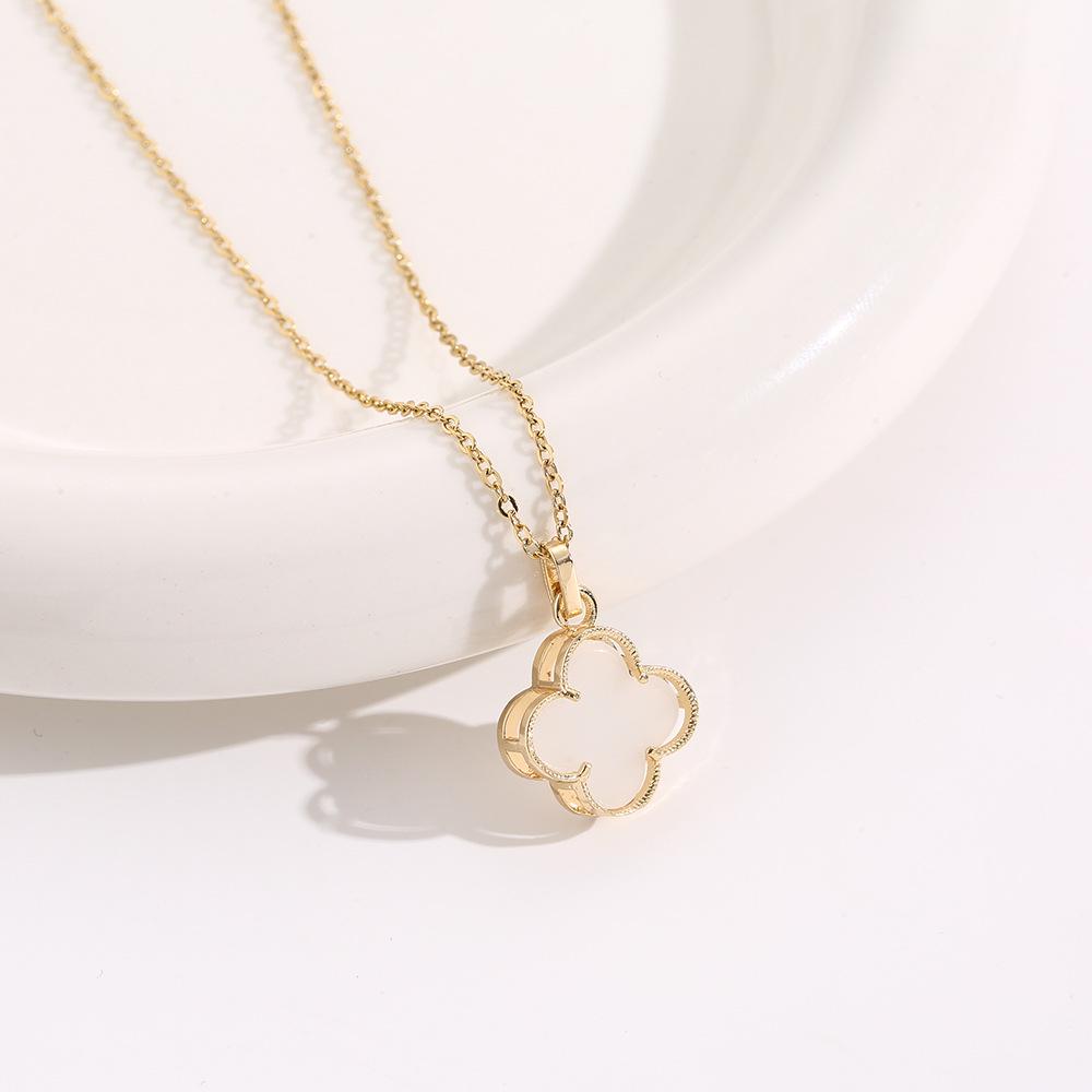 Elegant Gold-Plated Chinese-Style Four-Leaf Clover Necklace with Imitation Hetian Jade Pendant for Women