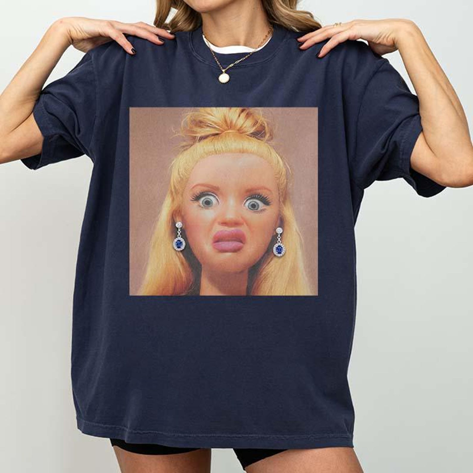 Shocked Doll Funny Meme Disgusted Doll Sarcastic Ironic Shirt XL