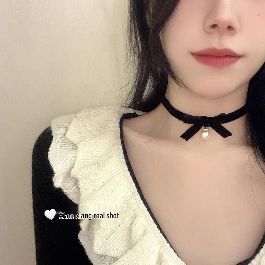 

Изысканное рождественское бархатное ожерелье-чокер с бантом и колокольчиком для женщин