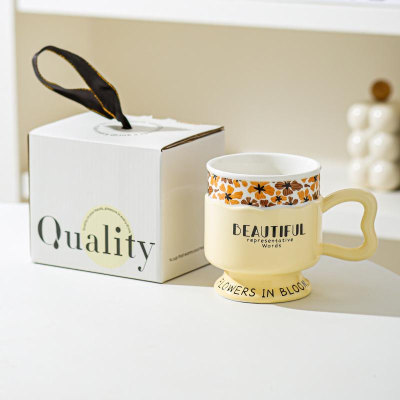 Retro Goblet Mug Light Luxury Couple European Ceramic Milk Cup Gift Women's Home High Value Water Cup