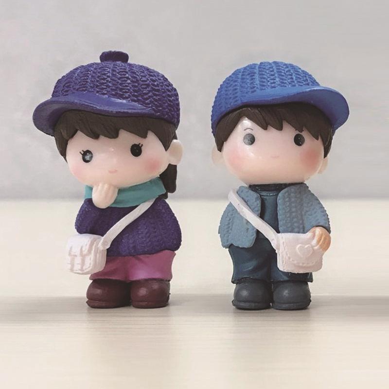 4 PCS Cartoon Shoulder Bag Couple Doll Creative Bedroom Desktop DIY Ornament Boy Girl Doll Miniature Doll Valentine's Day Gift