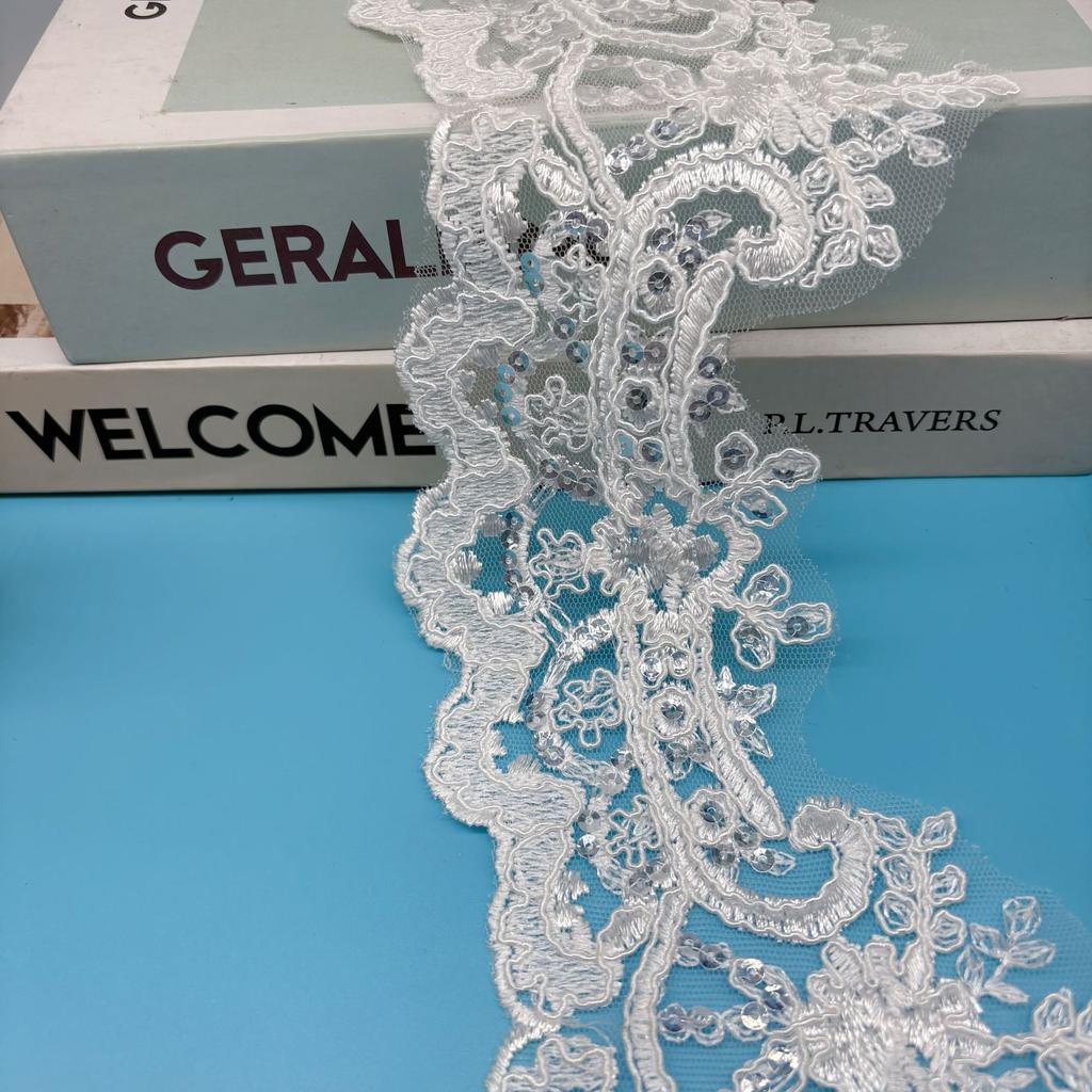 Car Bone Lace Embroidery Barcode Beads Lace Children'S Wedding Dress Bridal Headdress Jewelry Diy Lace Fabric