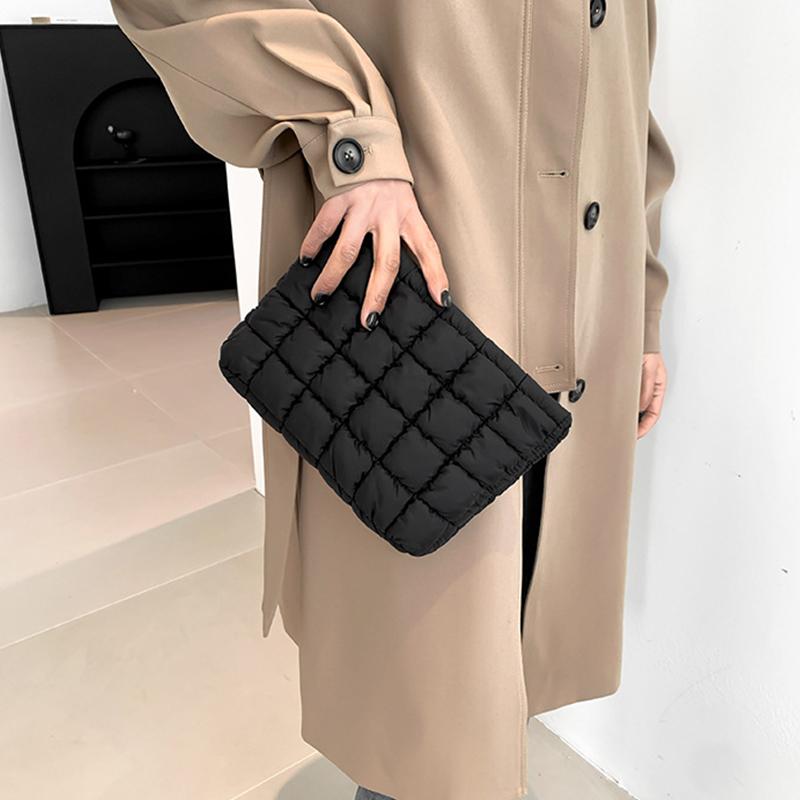 Fashionable Pleated Travel Makeup Bag Korean Style Casual Clutch For Women