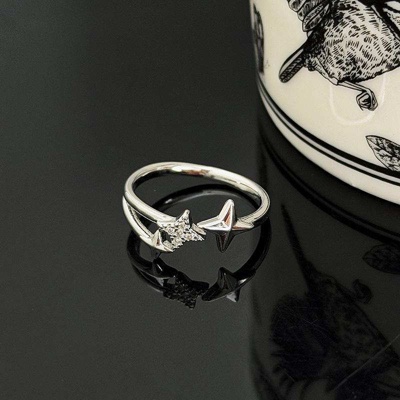 High-Value Diamond-Encrusted Zircon Bead Pentagram Open Ring Stacked With Niche Design Ring Woman