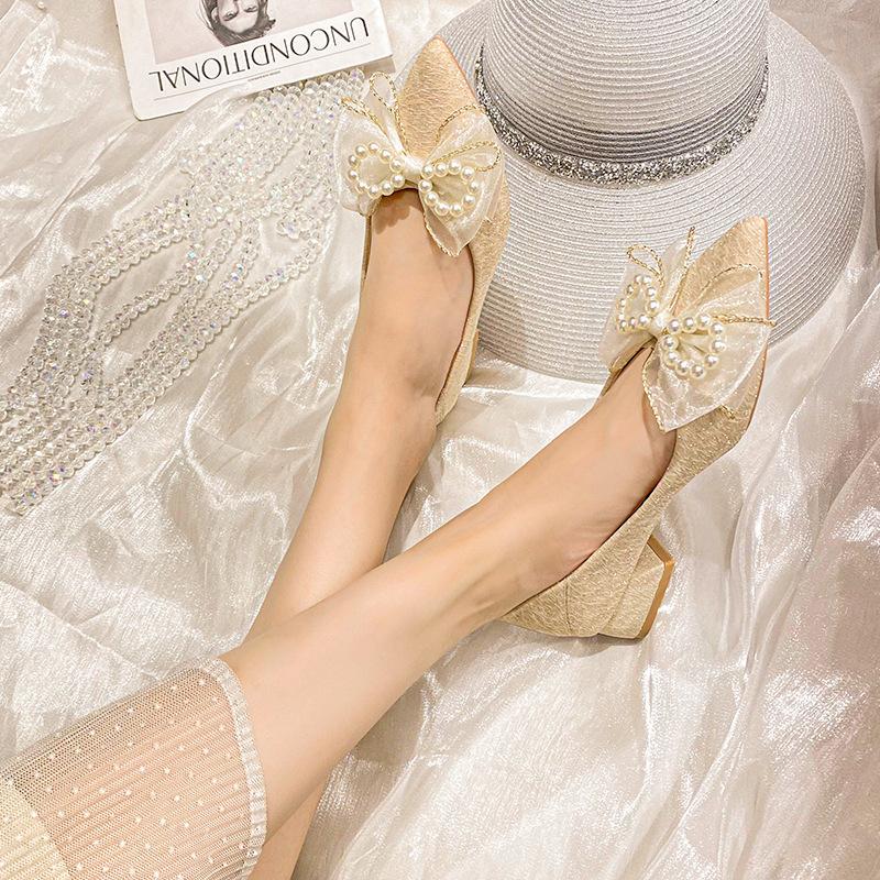 Pointed single shoes women's new thick heel fairy shoes light mouth pearl bow middle heel ladyshoes