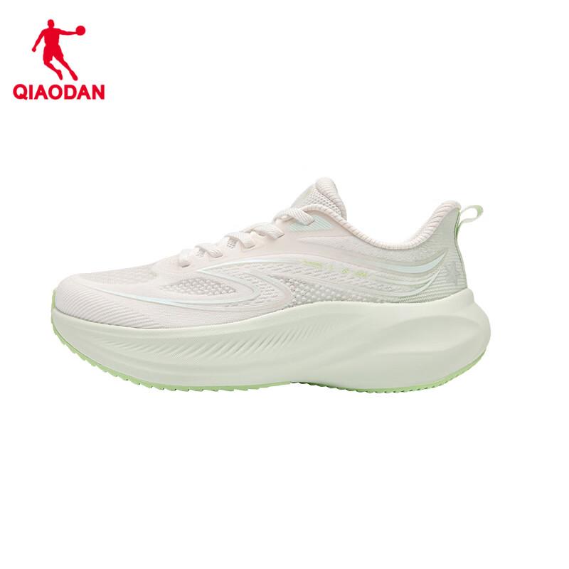 Qiaodan Women's Lightweight Platform Running Shoes with Flower Accent