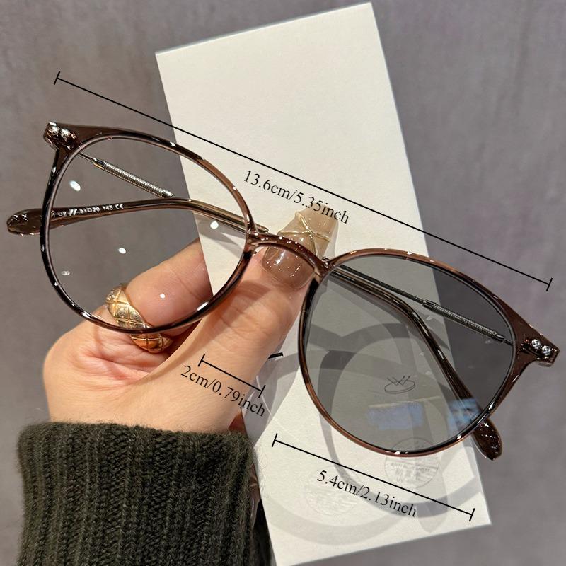 Pochromic Outdoor Fashion Glasses  Unisex Stylish Round Frame with Metal Hinges Transition Lenses for Indoor & Outdoor Use