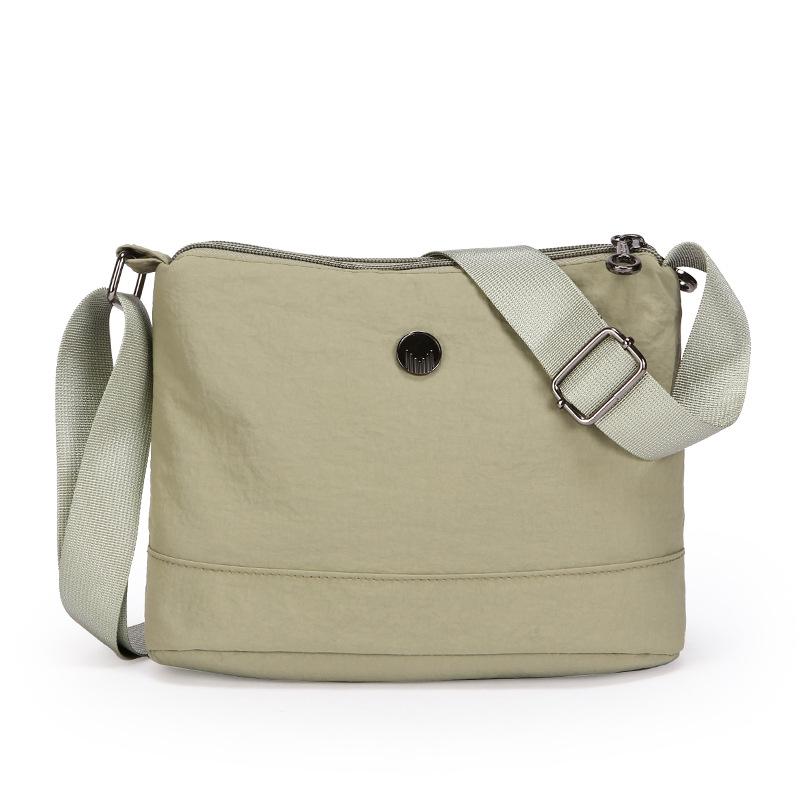 Women's Lightweight Large Capacity Shoulder Bag Commuter Crossbody Bag Middle-Aged Mother Bag