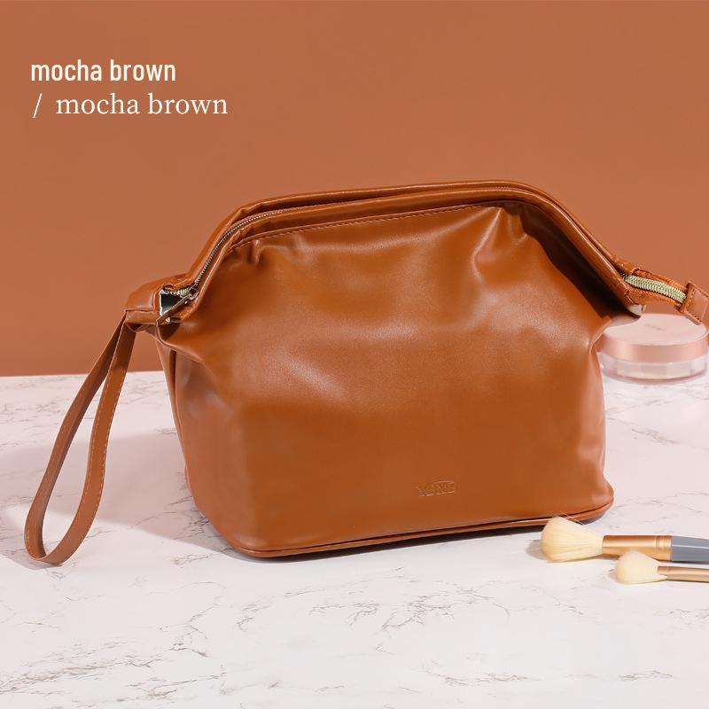 Премиальная кожаная сумочка и дорожная косметичка большой вместимости