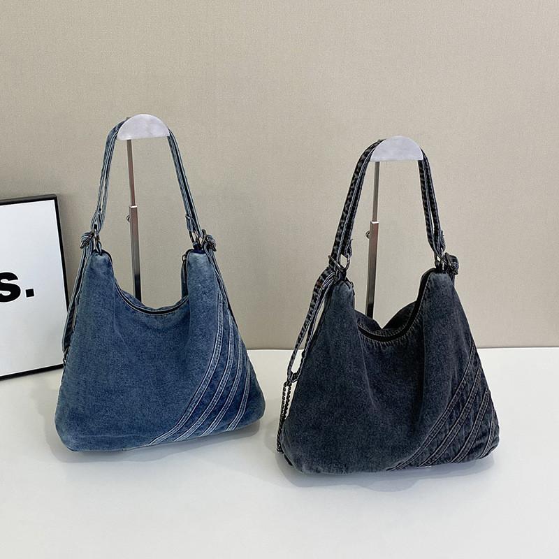 Denim Bag For Women With Zipper Closure And Inner Pockets For Daily