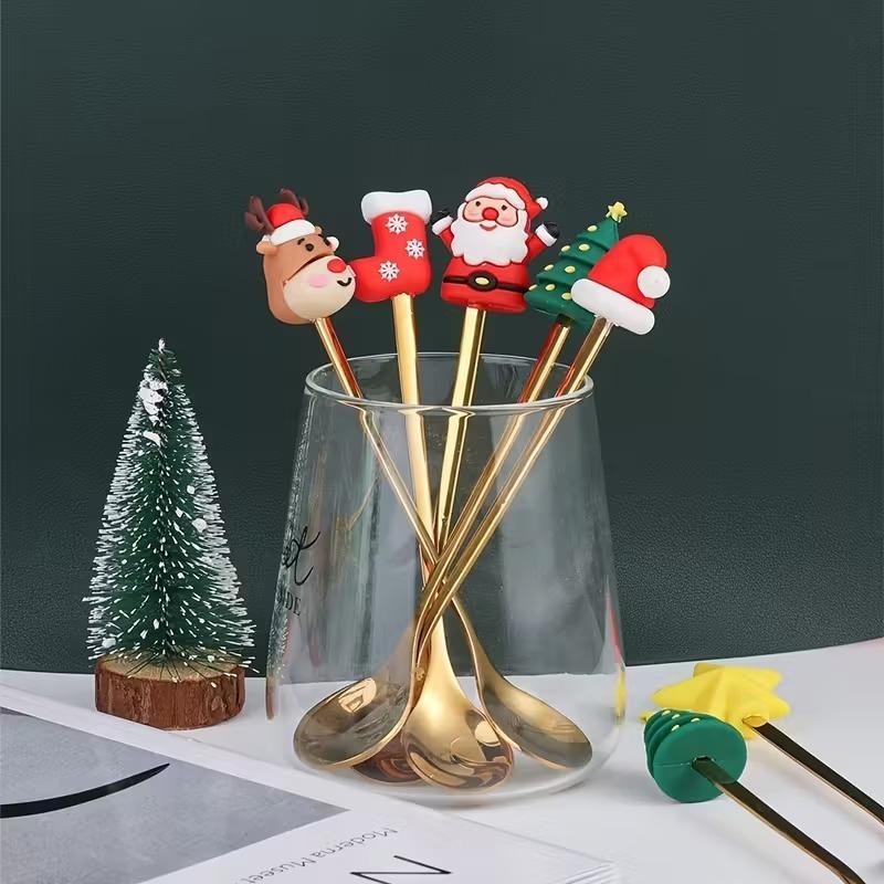 Christmas StainlessSteel CutlerySet Rust-Resistant Spoon Fork Decorated with Santa Reindeer Perfect for Holiday Parties Home Use