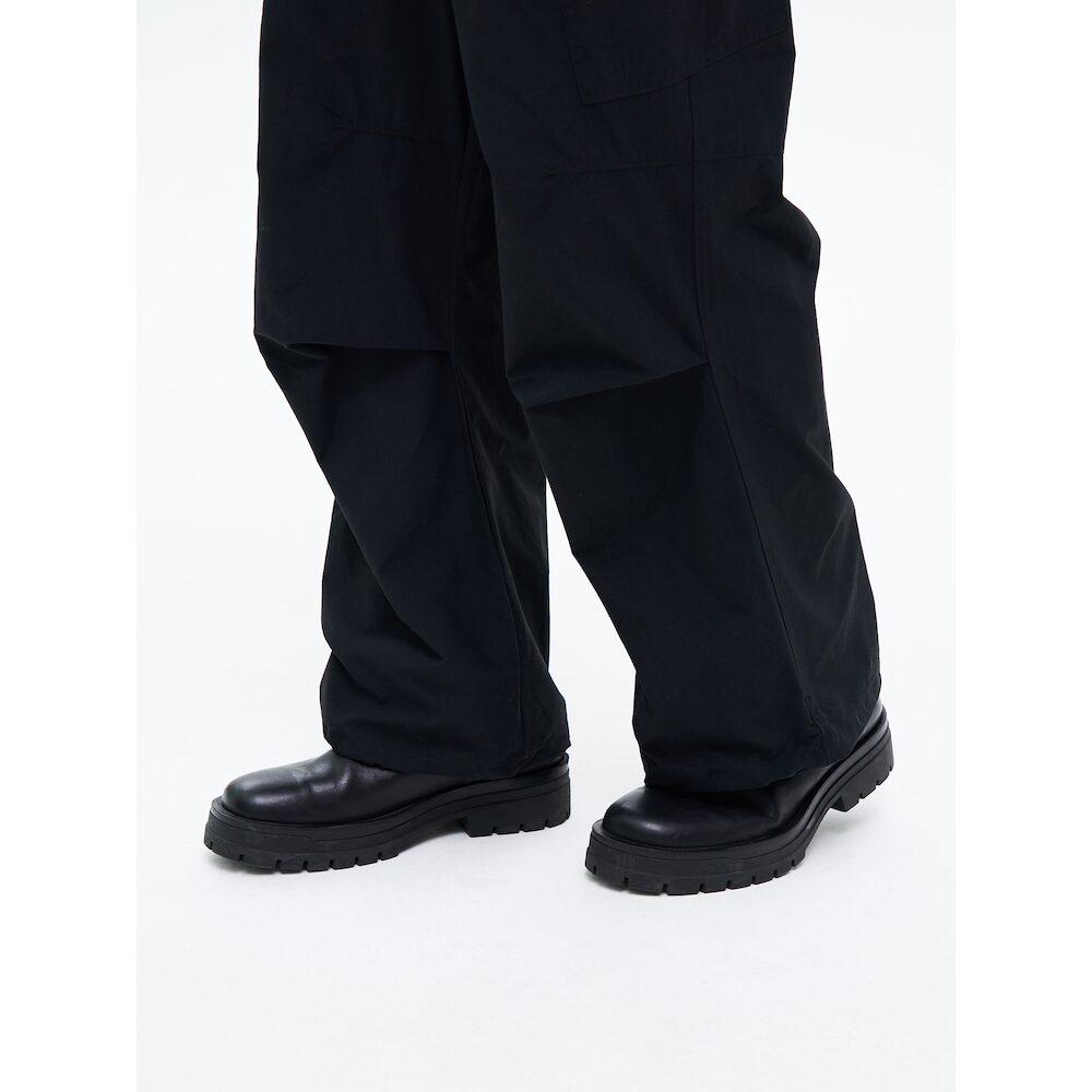 8SECONDS Nylon Peach Cargo Pants Black