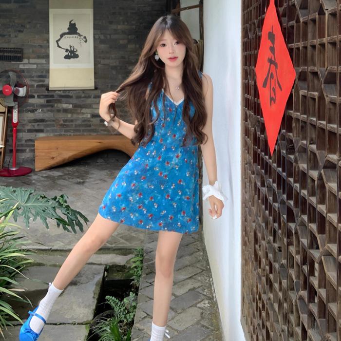 Small French blue sleeveless floral dress children's summer new popular seaside vacation skirt