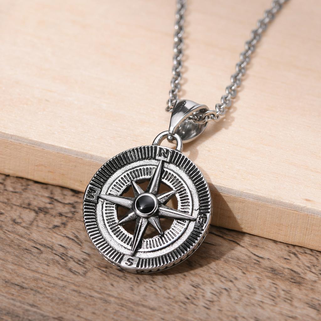 Vnox Vintage Compass Necklace for Men Stainless Steel Star Pendant Viking Sailing Jewelry Gift