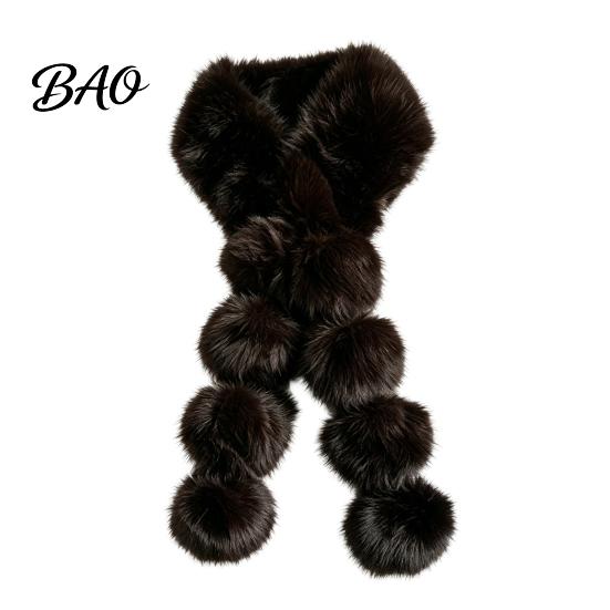 Warm Winter Accessories for Her Women Faux Fur Scarf, Neck Warmer with Magnetic Buckle, Chic Ball Scarf Elegant Draping Design Plush Long Soft Collar