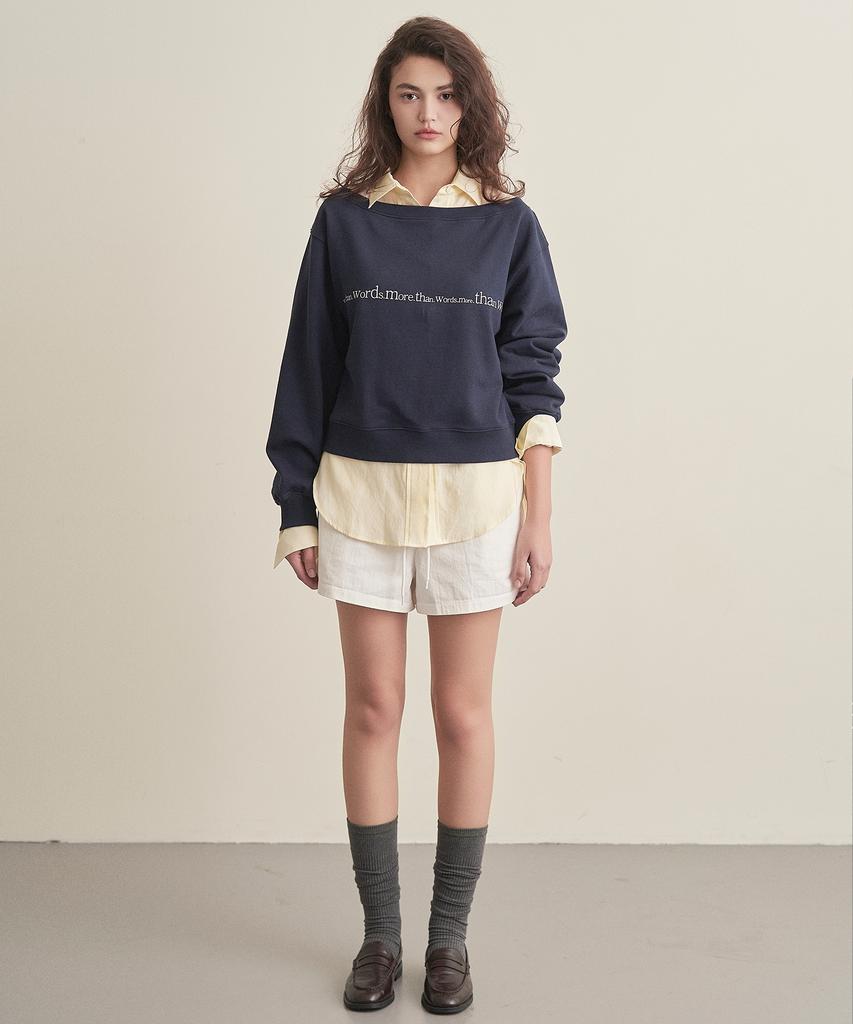 Iteoneolmomeonteu Off-Shoulder Lettering Crop Sweatshirt _ Navy