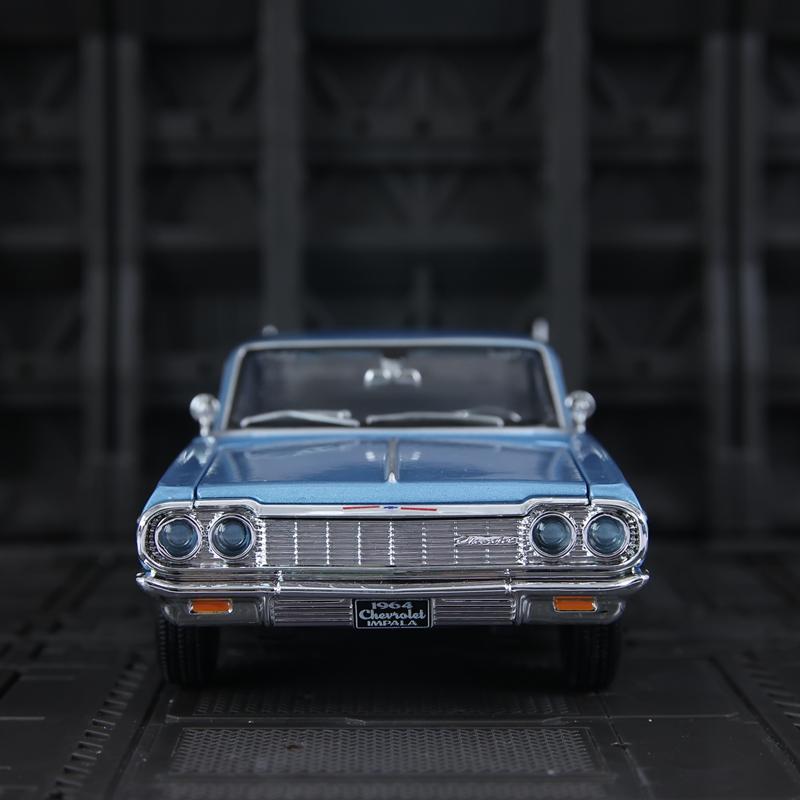 Maisto 1:26 Simulated Chevrolet Impala SS alloy car model, doors and hood can be opened rich details, fine workmanship