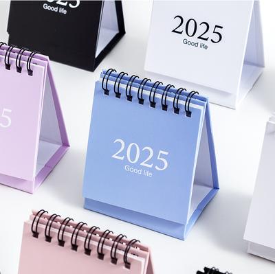 1 Stück Mini-Tischkalender für 2025 Einfarbig Kleiner Schreibtischkalender mit Aufklebern, Zuhause Büro Schule Mini-Kalender