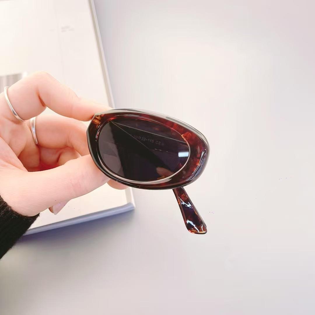

Oval Shape Cool Sunglasses Foldable UV400 Protection Summer Women Sun Glasses Travelling Hiking Fashion Sunglass