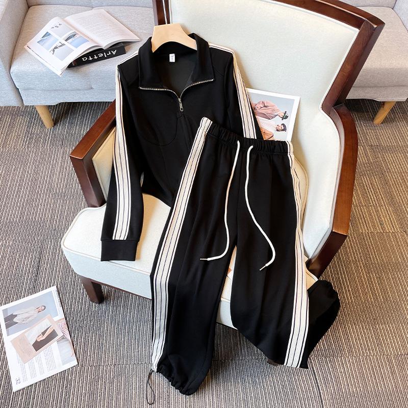 

Весенний модный комплект-двойка для женщин больших размеров: Топ со стойкой и рабочие брюки с тремя полосками Plus Size XL [120-140 kg]