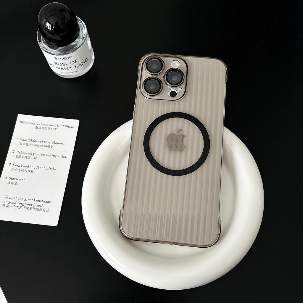 Applicable to iPhone16Pro corrugated magnetic borderless mobile phone case, advanced sense Apple 15 ultra-thin 14 anti-drop cover