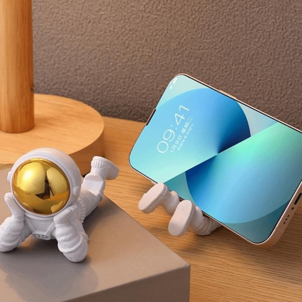 Cute Desk Organizer Desktop Astronaut Ornaments Holder Decoration Astronaut Bracket Cartoon Crafts Lazy Bracket Living Room