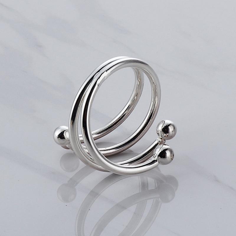 Elegant Metal Napkin Ring for Table Setting Décor