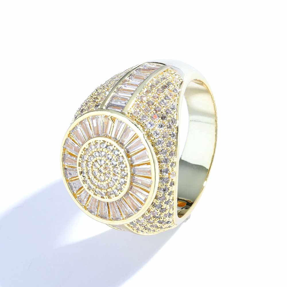 

2025 Fine Hip Hop Jewelry Shiny Iced Out Circle Ring Brass Micro Pave Baguette CZ Stone Rings for Women Men 7