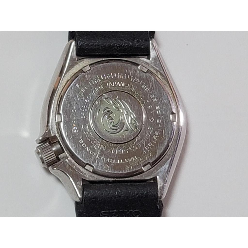 Used  [Working/Defective] 80s SEIKO 6458-600A 150m Diver Orange Boy Quartz Defective Crown Stuck Not Running Above Market Value For Parts Men's