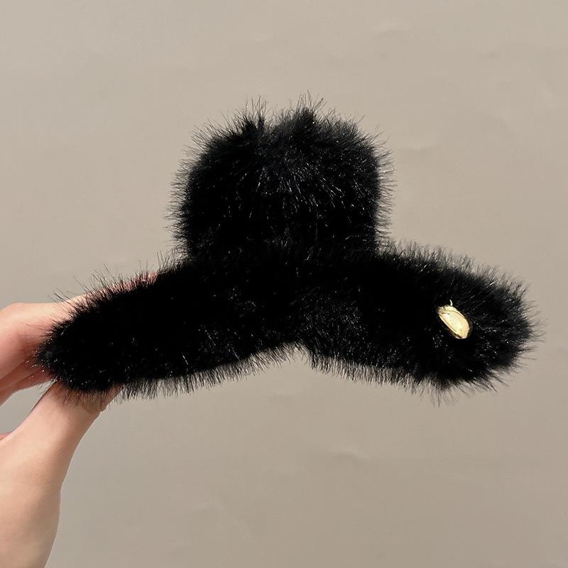 Fashion Elegant Plush Grab Clip Women's Large Hair High-end Sense Clip Hairpin Autumn and Winter Back Head Shark Clip Hairpin Headwear