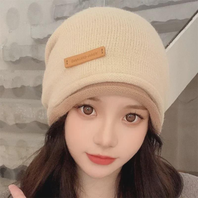 Women's Autumn/Winter Wool Hats - Korean Retro Fashion, Versatile Knit Beanie for Small Faces.