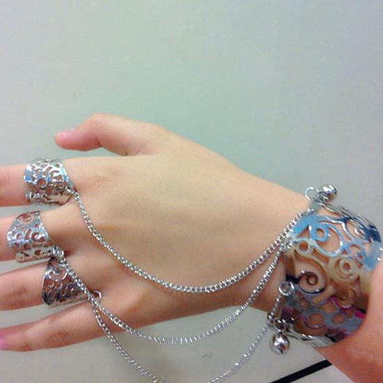 Multilayer Tassel Bell Hand Harness Bracelet Hollow Engraved Pattern Adjustable Bangle Finger Chain Jewelry Accessories