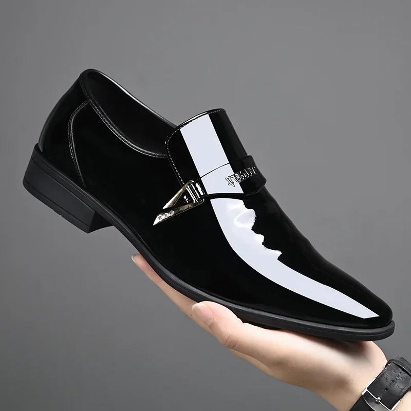 Leather Shoes for Men 2025 New Patent Leather Business Men Casual Shoes Slip on Party Dress Footwear Pointed Toe Loafers