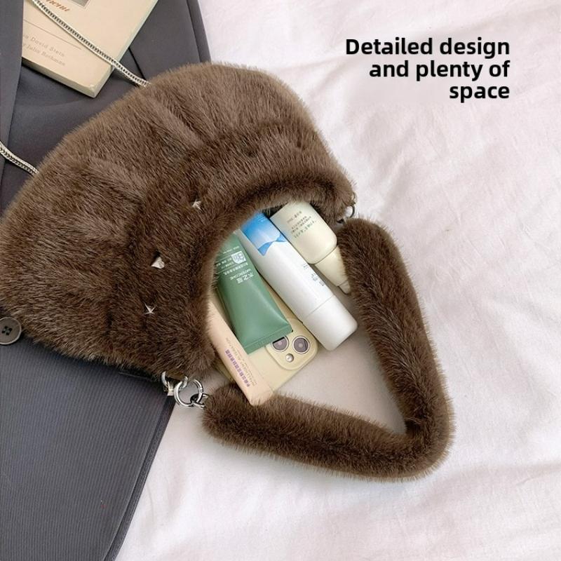 Cute Plush Winter New Fluffy Shoulder Bag with Strap Hobo Crossbody Bag for Women Casual and Versatile Handle Chain Bag